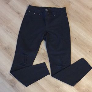 Hue Black Jeggings!
